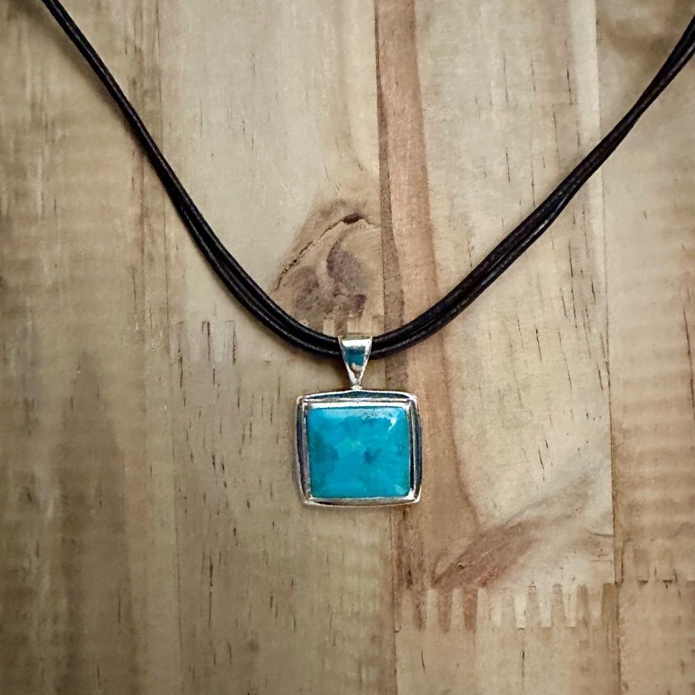 Turquoise Pendant Necklace